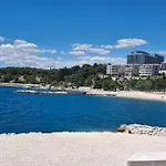 Zdenka Апартаменты